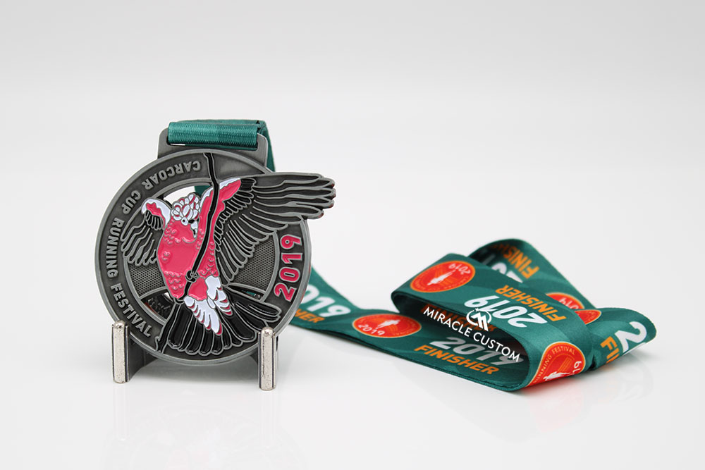 custom running festival medals